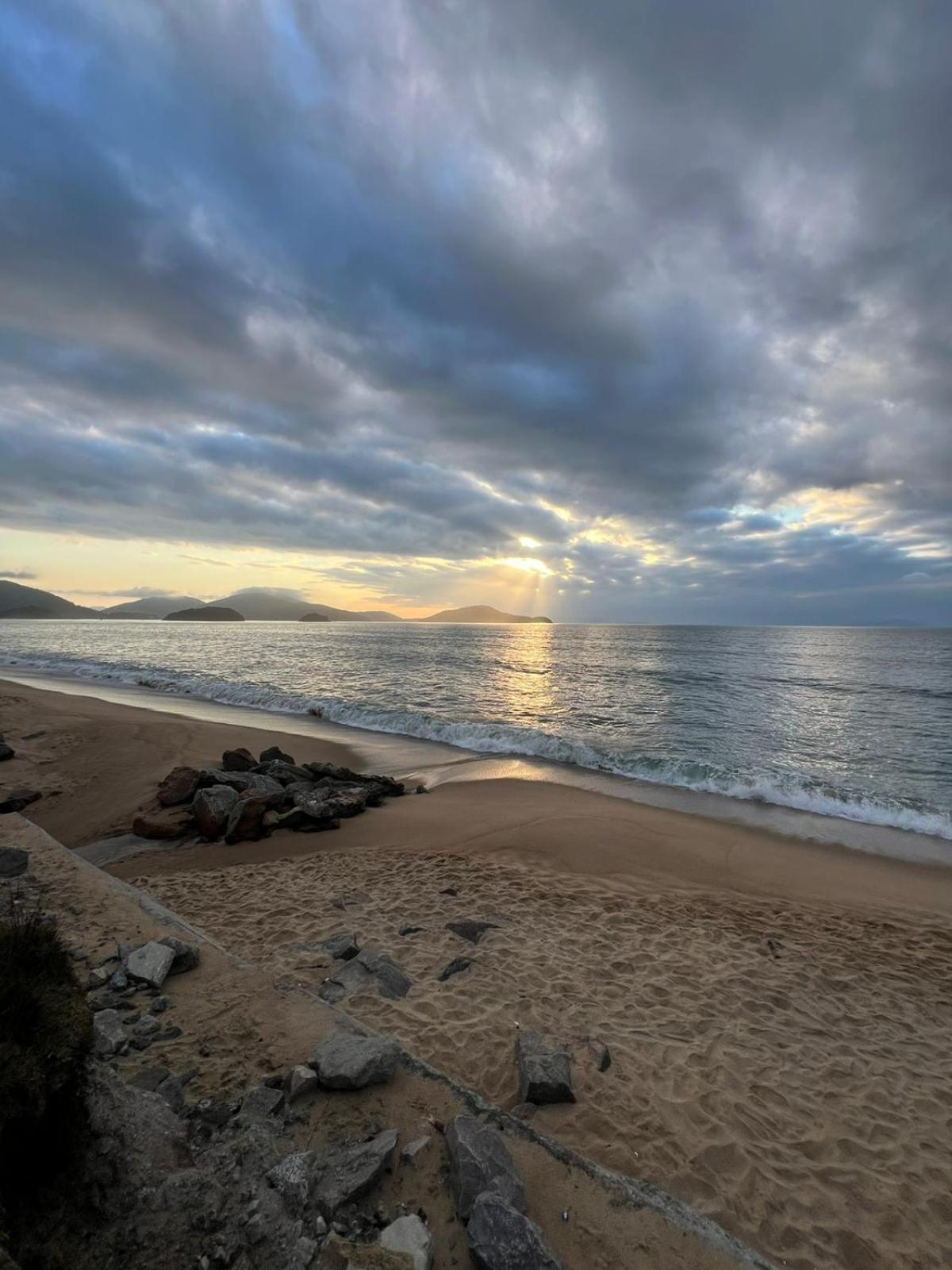 Paraiso Do Alexandre Para 15 Hospedes Карагуататуба Экстерьер фото